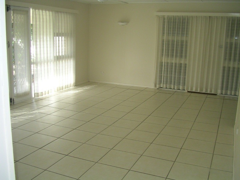 24 Elanora Street, Burleigh Heads QLD 4220