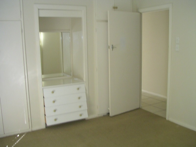 24 Elanora Street, Burleigh Heads QLD 4220