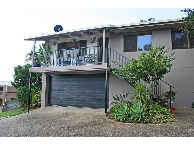 17 Daisy Street, Elanora QLD 4221