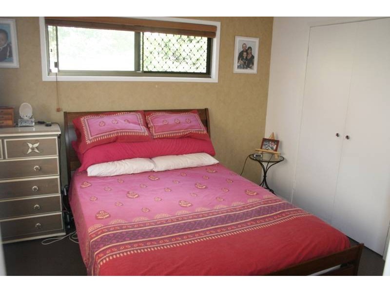 17 Daisy Street, Elanora QLD 4221