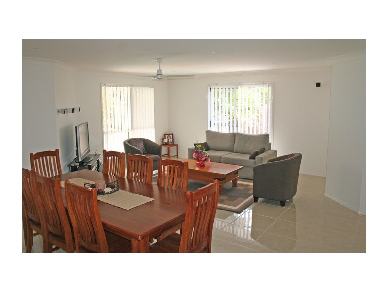 Elanora QLD 4221