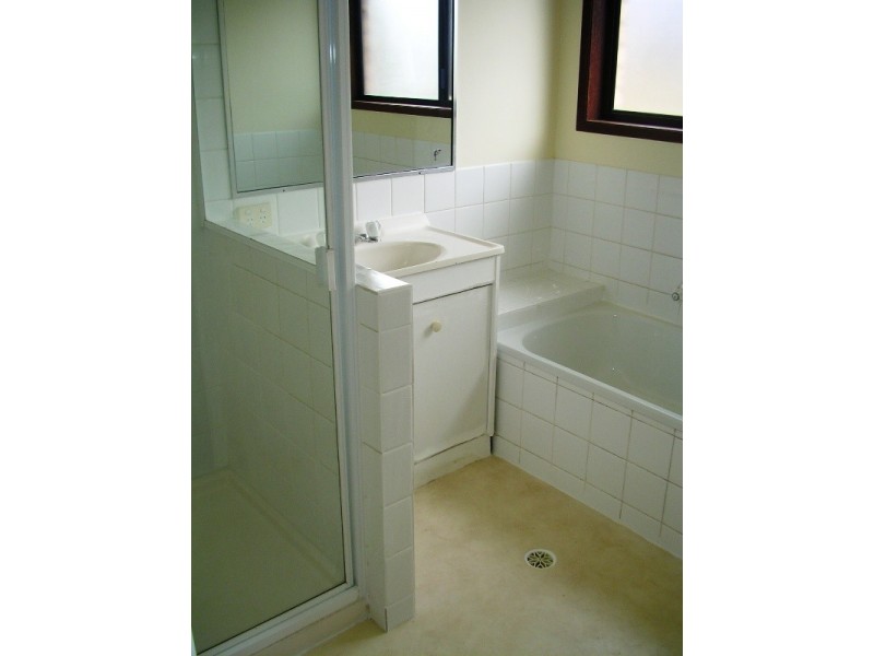 33/2 Galleon Way, Currumbin Waters QLD 4223