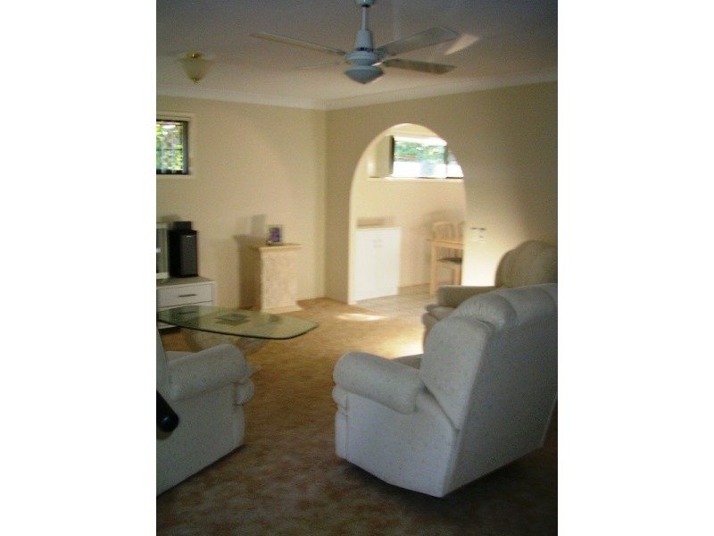 7 Ellioh Court, Elanora QLD 4221