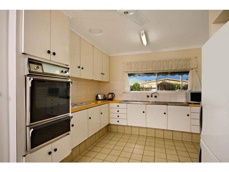 4 Sycamore Street, Palm Beach QLD 4221