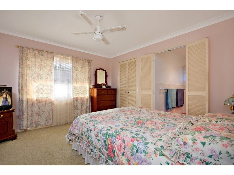 4 Sycamore Street, Palm Beach QLD 4221