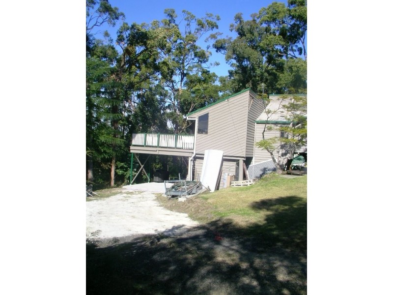 19 Fenton Drive, Tallebudgera QLD 4228