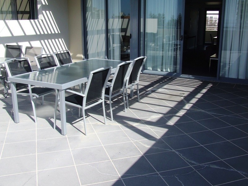 1122/1 Ocean Street, Burleigh Heads QLD 4220