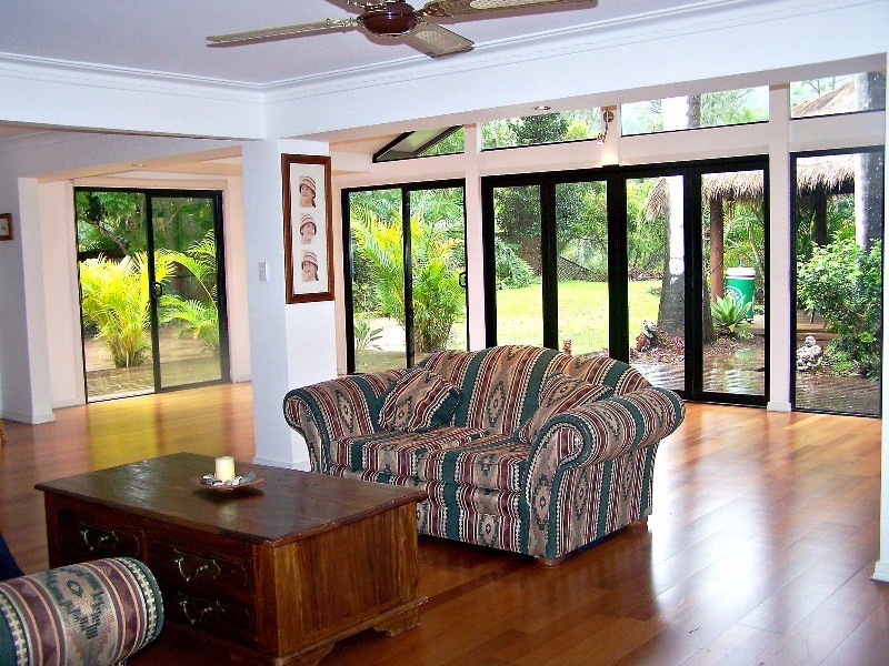 8 Tierney Drive, Currumbin Waters QLD 4223