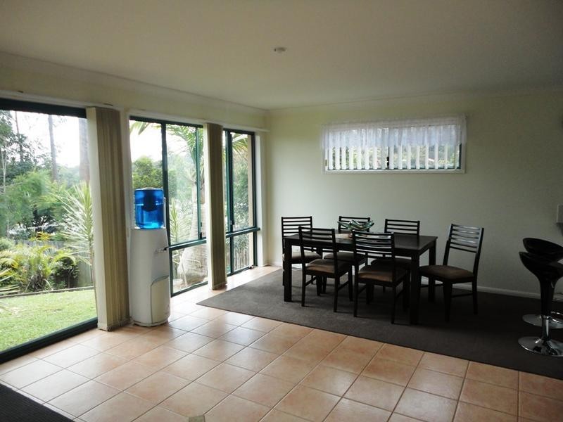 18 Leopard Avenue, Elanora QLD 4221