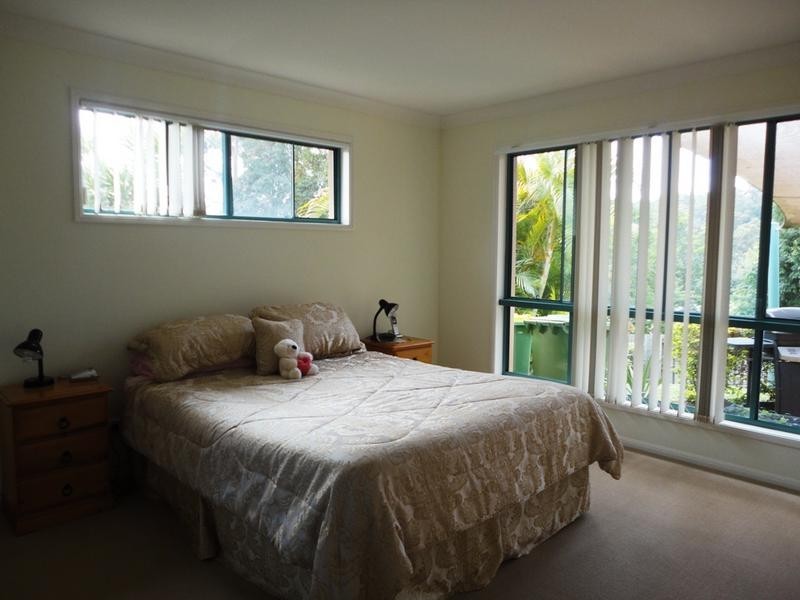 18 Leopard Avenue, Elanora QLD 4221