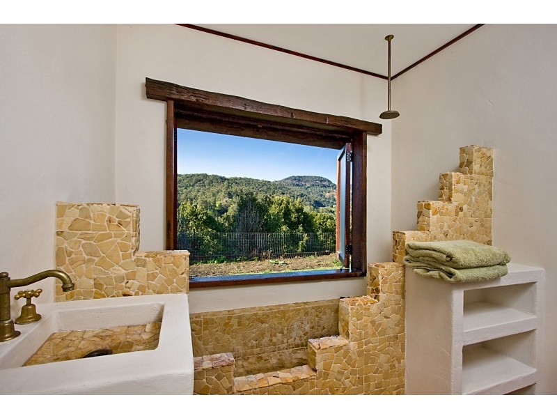 6A Yarra Court, Tallebudgera Valley QLD 4228