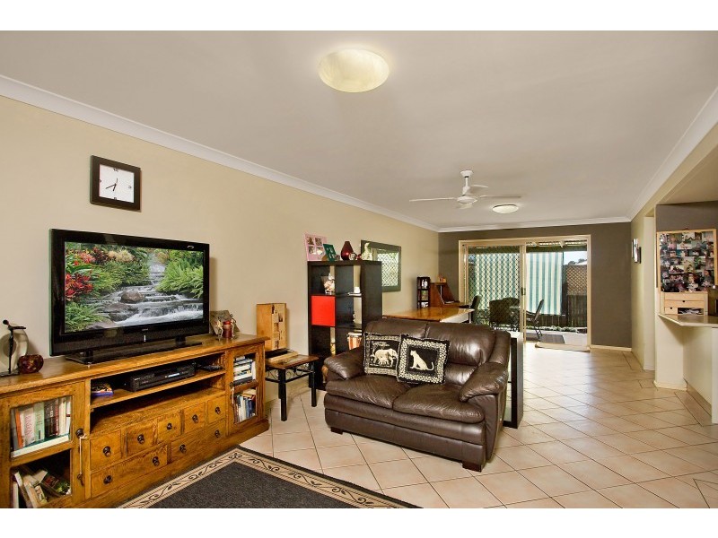 2/7 Janal Place, Currumbin Waters QLD 4223