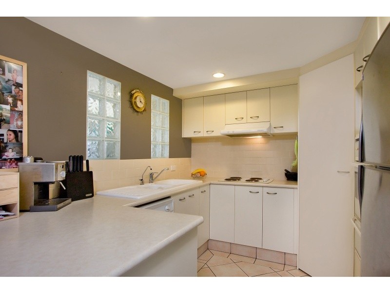 2/7 Janal Place, Currumbin Waters QLD 4223