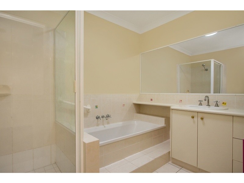 2/7 Janal Place, Currumbin Waters QLD 4223