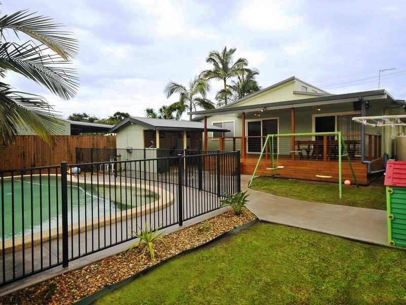 7 Love Street, Currumbin Waters QLD 4223