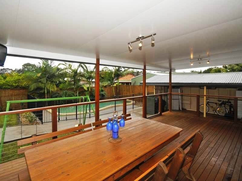 7 Love Street, Currumbin Waters QLD 4223