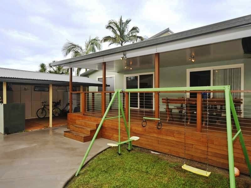 7 Love Street, Currumbin Waters QLD 4223