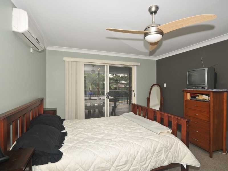 7 Love Street, Currumbin Waters QLD 4223