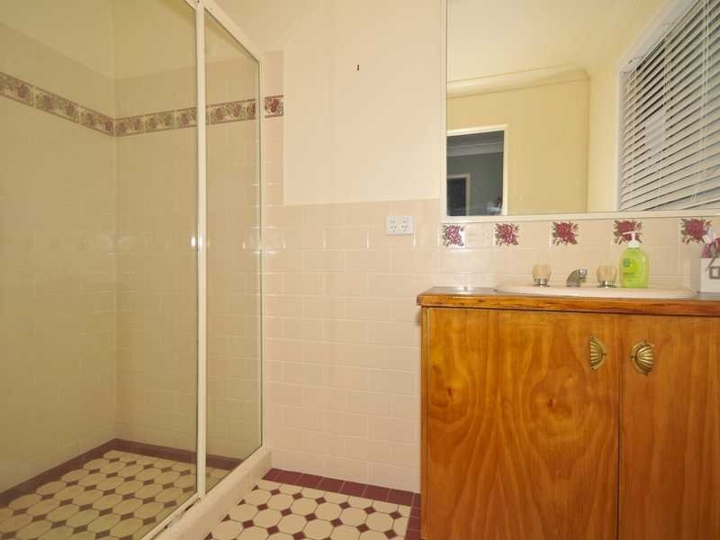 7 Love Street, Currumbin Waters QLD 4223