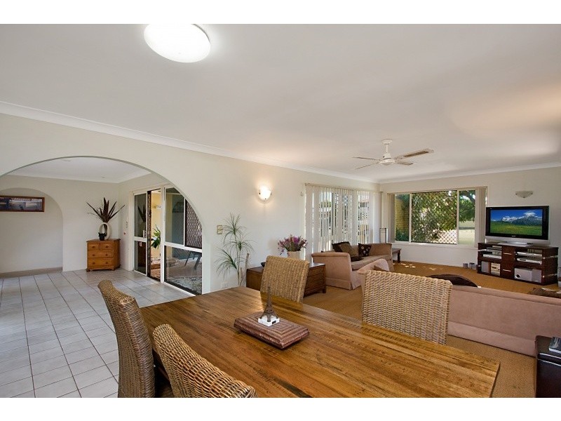 9 Swordfish Court, Palm Beach QLD 4221