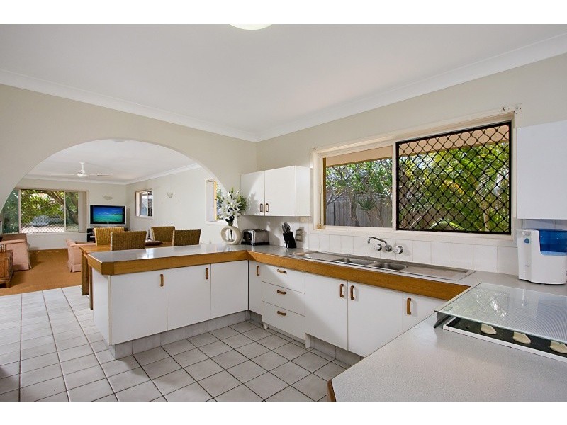 9 Swordfish Court, Palm Beach QLD 4221