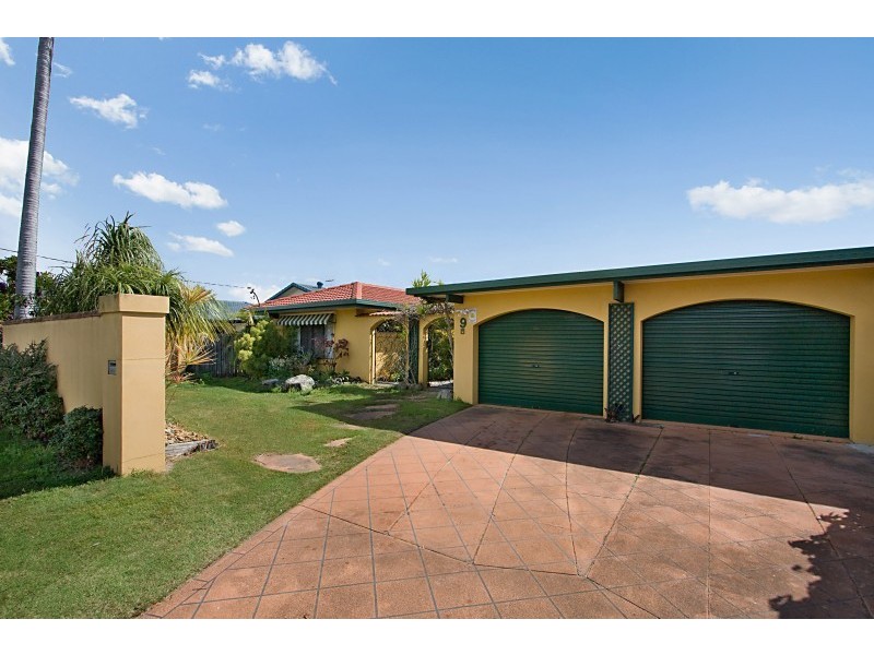 9 Swordfish Court, Palm Beach QLD 4221