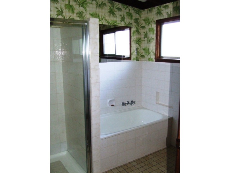 1 Aethalia Street, Currumbin Waters QLD 4223