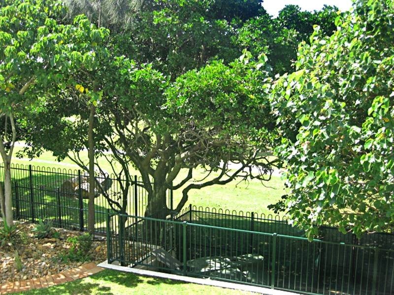 1A/52 Goodwin Terrace, Burleigh Heads QLD 4220