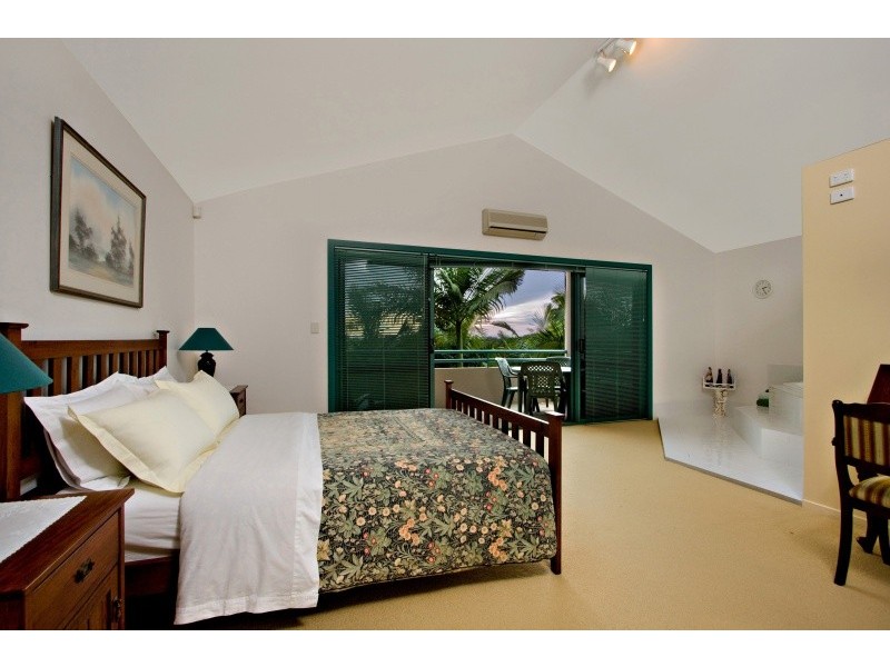 84 Blamey Drive, Currumbin QLD 4223