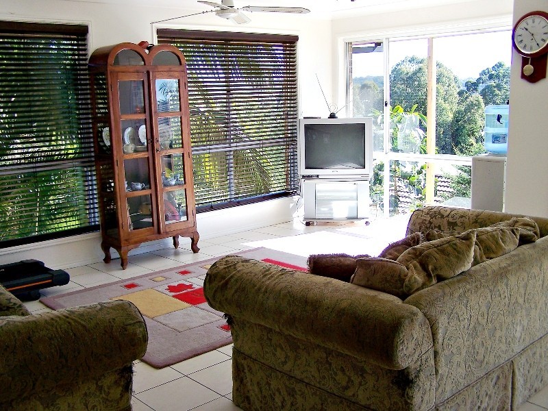 18 Rees Court, Elanora QLD 4221