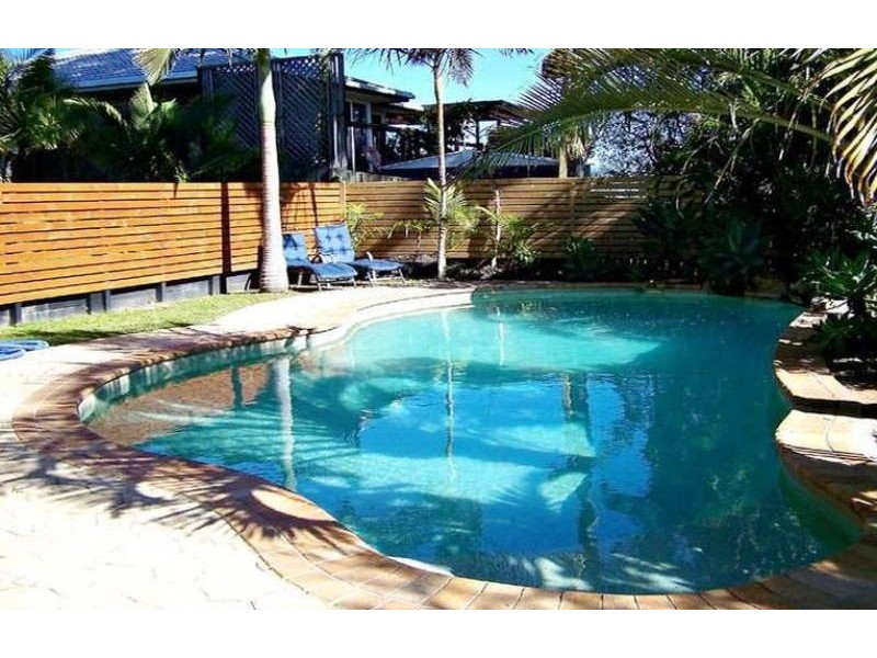 18 Rees Court, Elanora QLD 4221