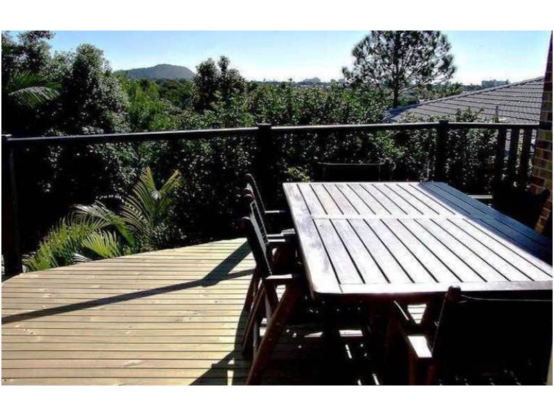 18 Rees Court, Elanora QLD 4221