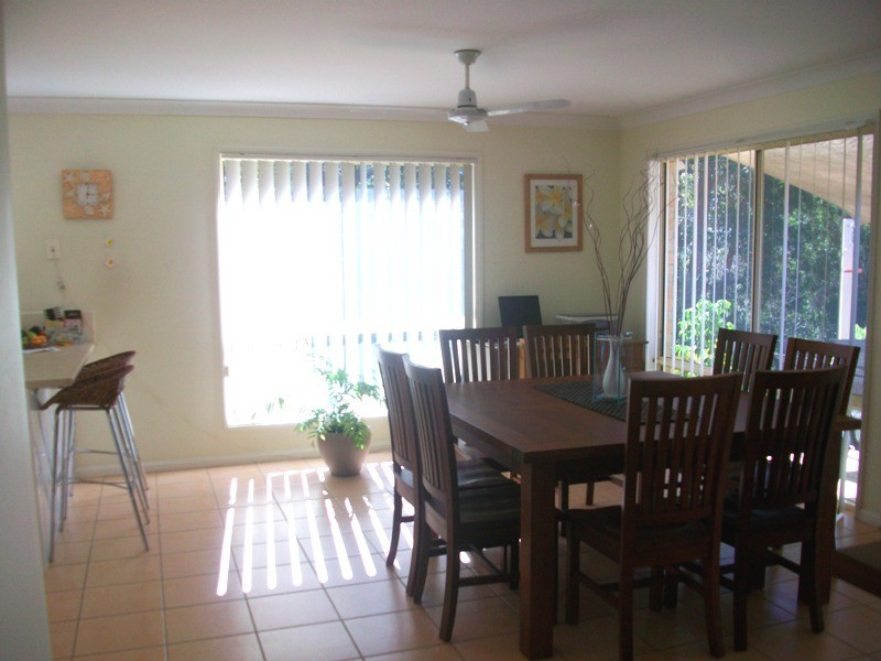 19 Laurina Court, Elanora QLD 4221