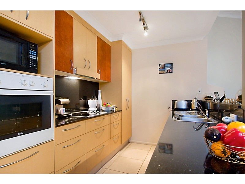 10/154 Currumbin Creek Road, Currumbin Waters QLD 4223