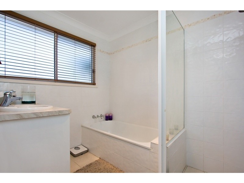 10/154 Currumbin Creek Road, Currumbin Waters QLD 4223