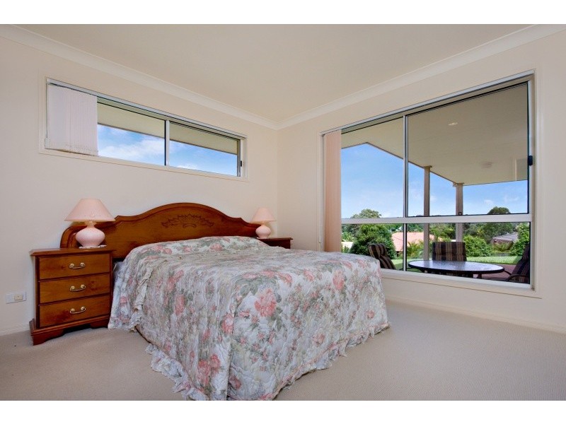 6 Wyara Close, Elanora QLD 4221