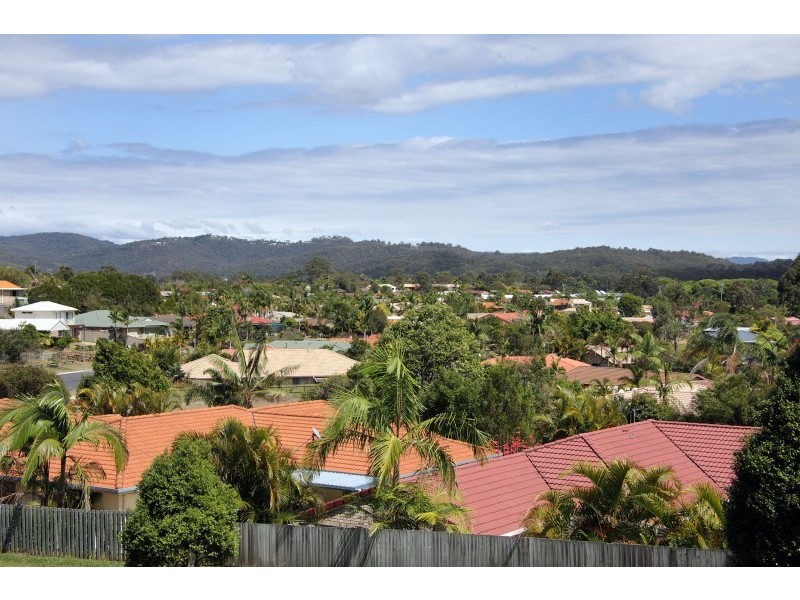 6 Wyara Close, Elanora QLD 4221