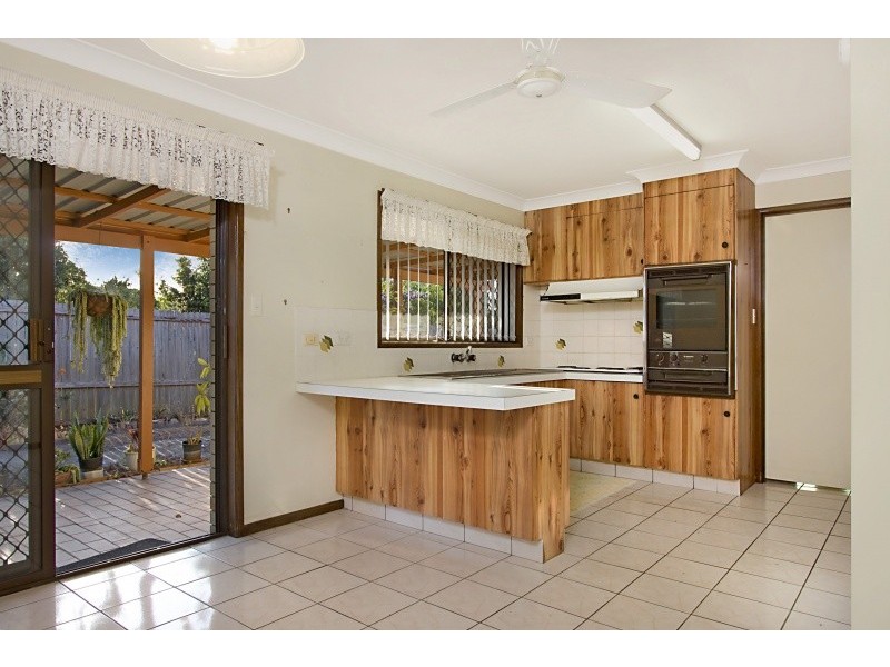 2 Birch Court, Palm Beach QLD 4221