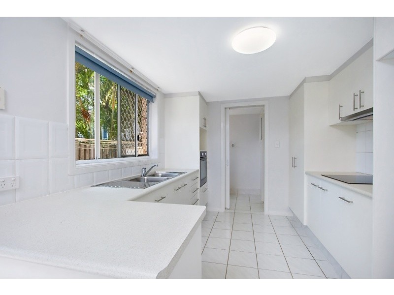 6/7 Maranta Street, Elanora QLD 4221