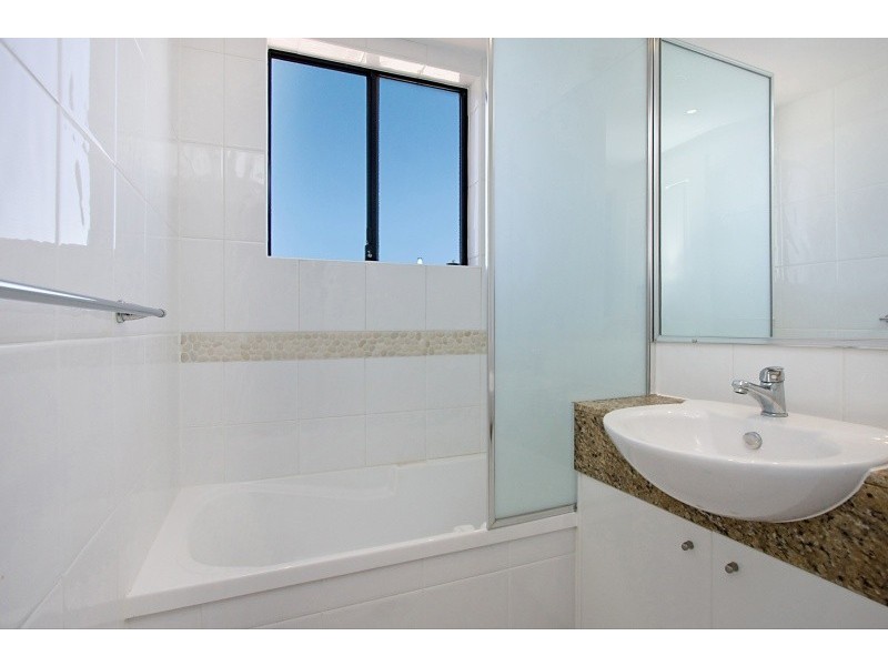 9/2008 Gold Coast Highway, Miami QLD 4220
