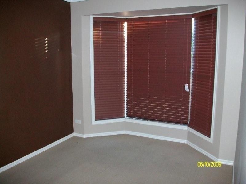 2/21 Sunbird Street, Burleigh Waters QLD 4220