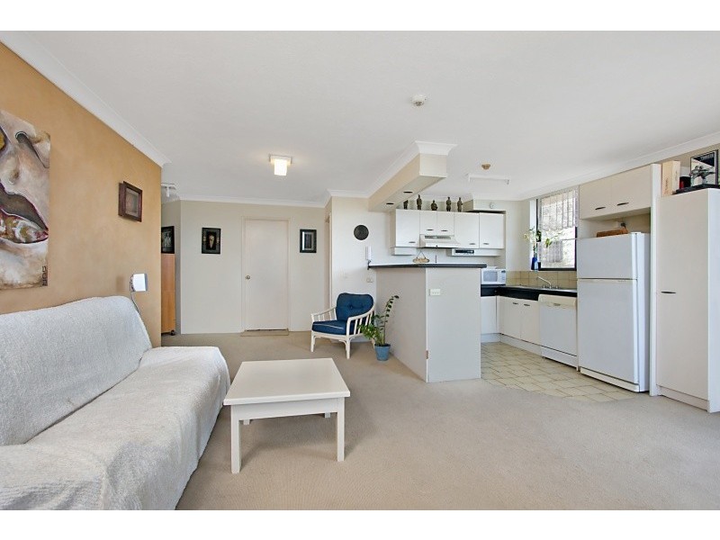 11/1187 Gold Coast Highway, Palm Beach QLD 4221