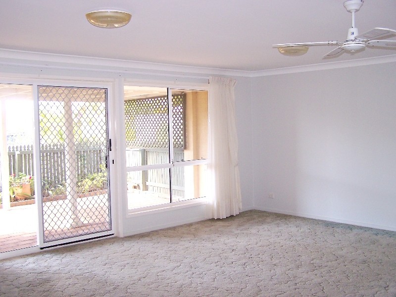 32/4 Itong Place, Currumbin Waters QLD 4223