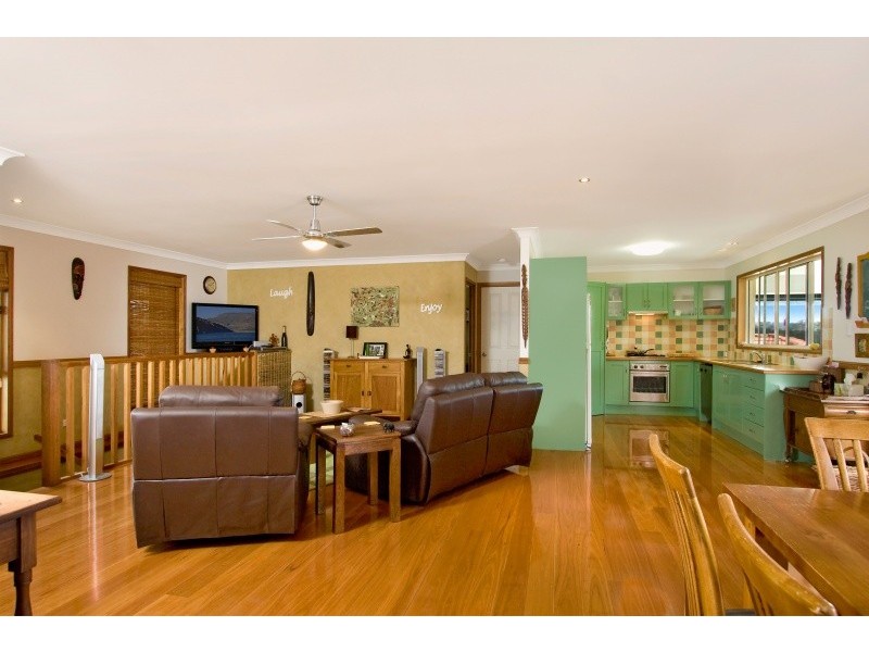 22 Tipuana Drive, Elanora QLD 4221