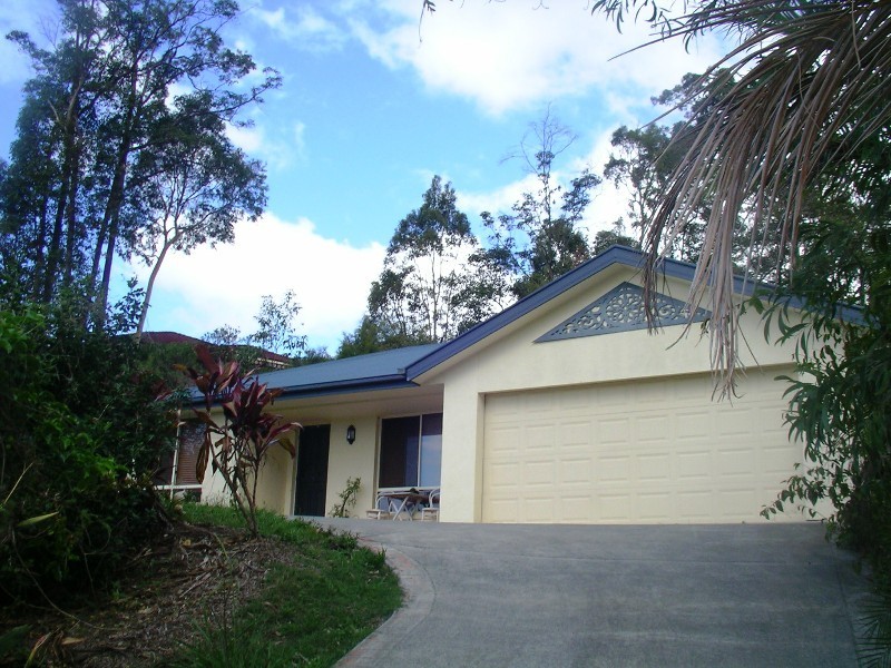 18 Bidwill Court, Elanora QLD 4221