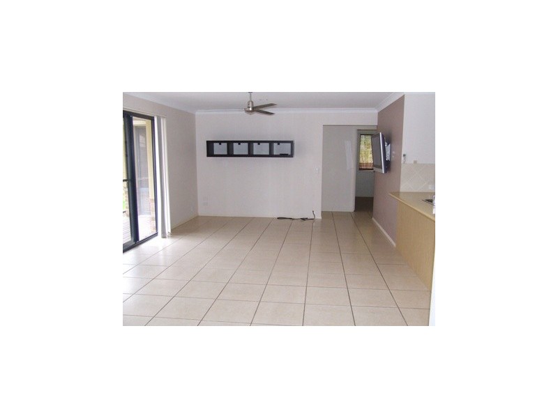 1/5 Keegan Circuit, Currumbin Waters QLD 4223