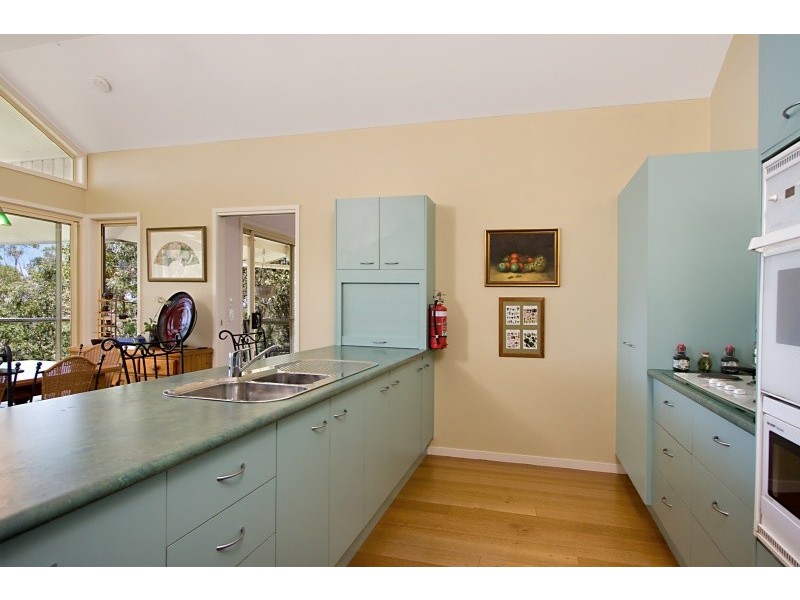 98 Simpsons Road, Currumbin Waters QLD 4223