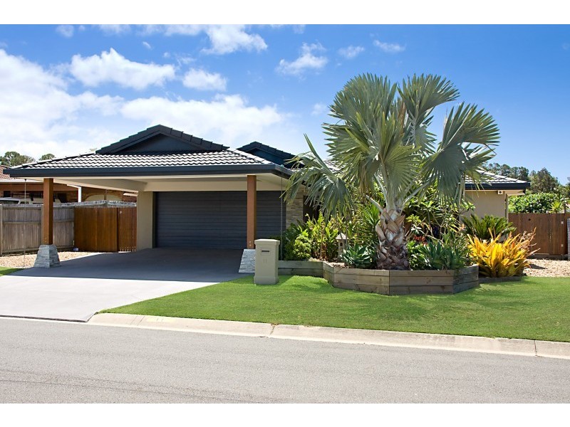 11 Sequoia Close, Elanora QLD 4221