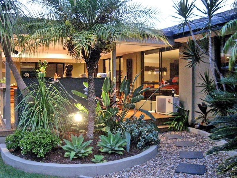 11 Sequoia Close, Elanora QLD 4221