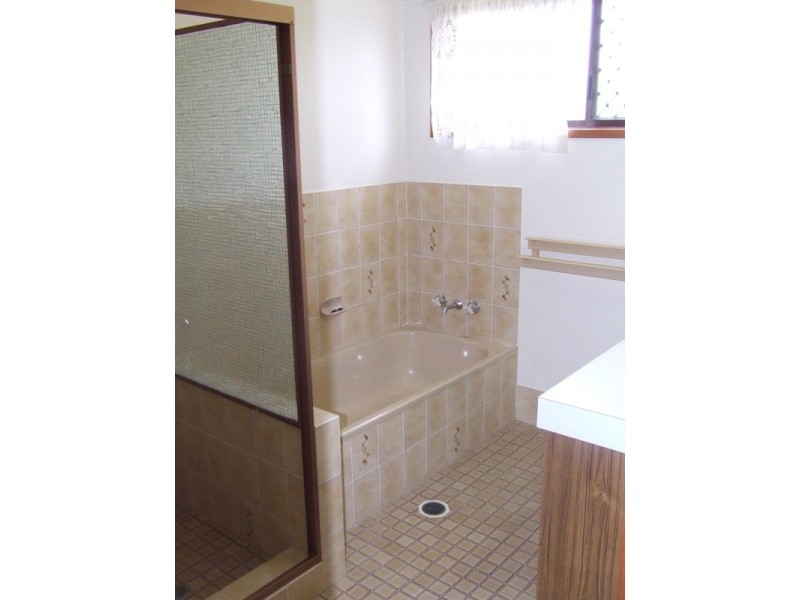 18 Amboina Avenue, Palm Beach QLD 4221